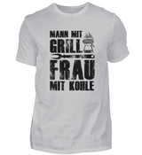 MANN MIT GRILL - HERREN T-SHIRT